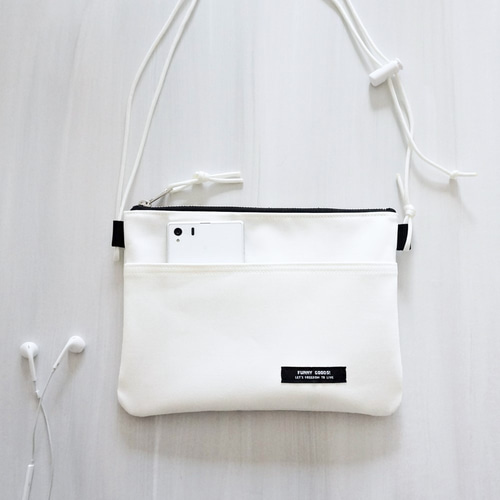 WHITE×WHITE サコッシュバッグ ミニショルダーバッグ ショルダー WHITE×WHITE サコッシュバッグ ミニショルダーバッグ ショルダー