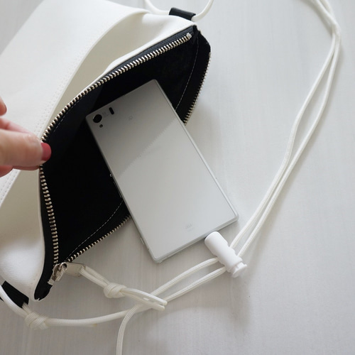 WHITE×WHITE サコッシュバッグ ミニショルダーバッグ ショルダー