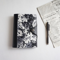 A6尺寸、A5尺寸、B6尺寸 ◆yuwa黑玫瑰 ◆系統筆記本套&amp;母子筆記本套 [單調]生態皮革 第1張的照片