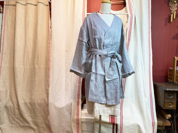 Tiner Couture 灰藍色亞麻居家睡衣短袍浴袍 第3張的照片
