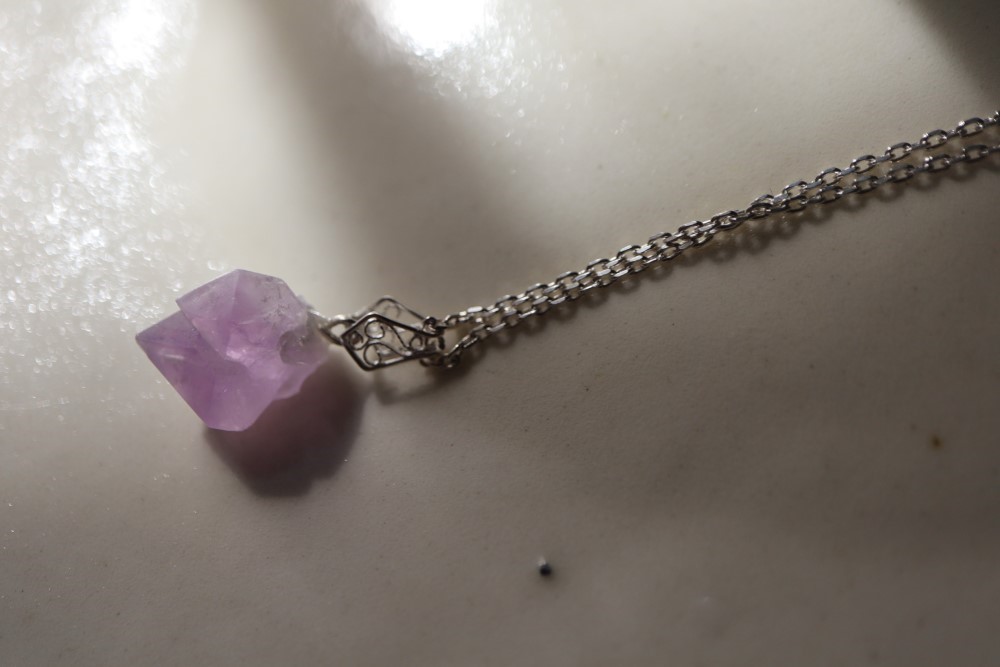 シリウスアメジストのペンダント