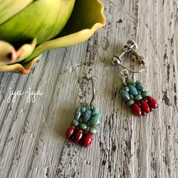twin beads earrings - turquoise red 1枚目の画像