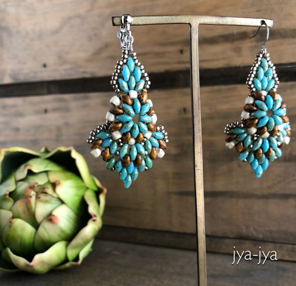 twin beads earrings - turquoise camel 4枚目の画像