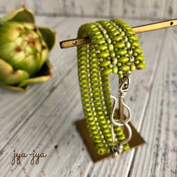 【受注製作】beads bracelet - yellow green 2枚目の画像