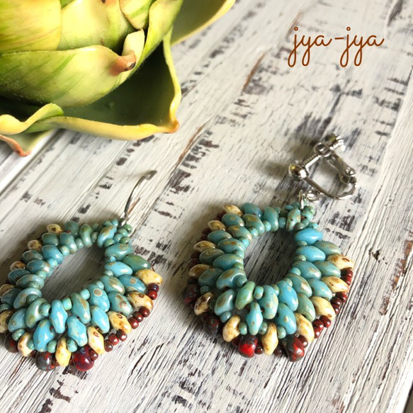 twin beads earrings - U turquoise 2枚目の画像
