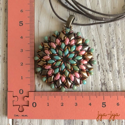 circle beads necklace - ターコイズ ピンクΦ4.8cm 3枚目の画像