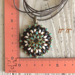 【軽量】circle beads necklace - ターコイズブラックΦ4.8cm 3枚目の画像