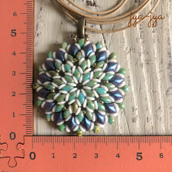 【新色】circle beads necklace - ブルーターコイズΦ4.8cm 4枚目の画像