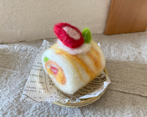 くまちゃんロールケーキ♡苺