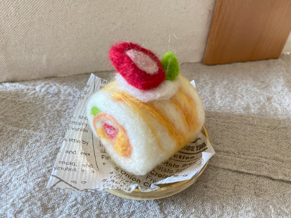 いちごロールケーキ 1枚目の画像