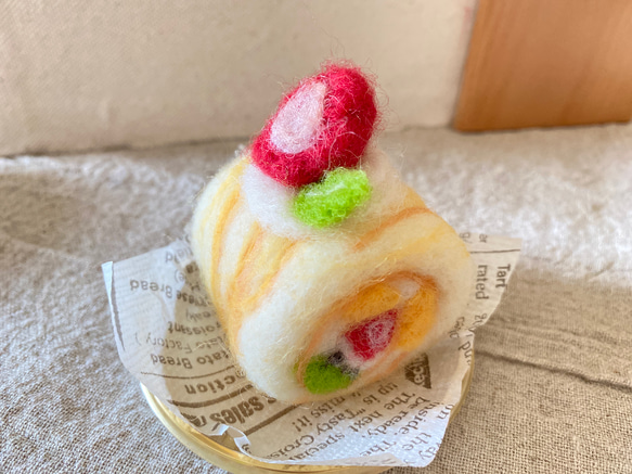 いちごロールケーキ 3枚目の画像