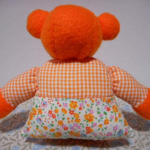オレンジぶたの女の子のぬいぐるみ ぬいぐるみ kabebe 通販