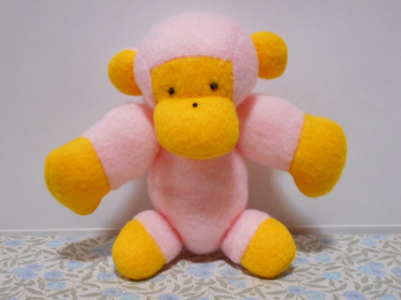 ハンドメイド フリースぬいぐるみ フリース生地のピンクサルのぬいぐるみ ぬいぐるみ kabebe 通販