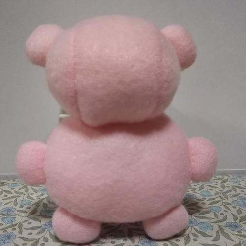 手のひらサイズのピンクくまのぬいぐるみ ぬいぐるみ kabebe