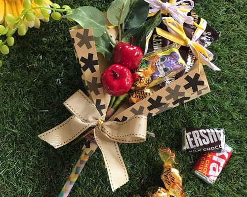 ミニサイズお菓子ブーケ アートフラワー cadou 通販 6578708