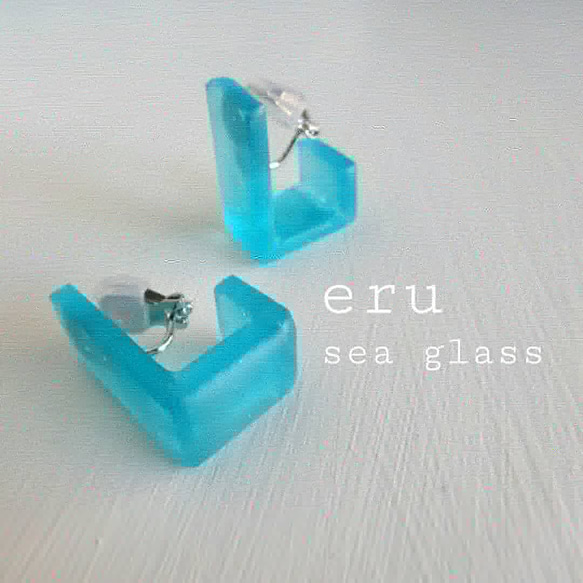 【eru - sea glass】チタンピアス/ブルー 6枚目の画像