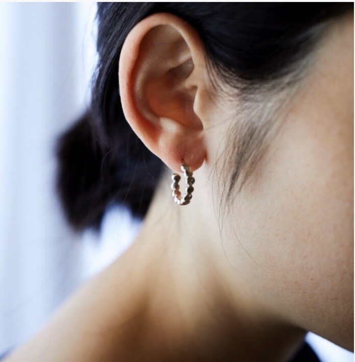 〈Ryutoan〉石畳のピアス　シルバー