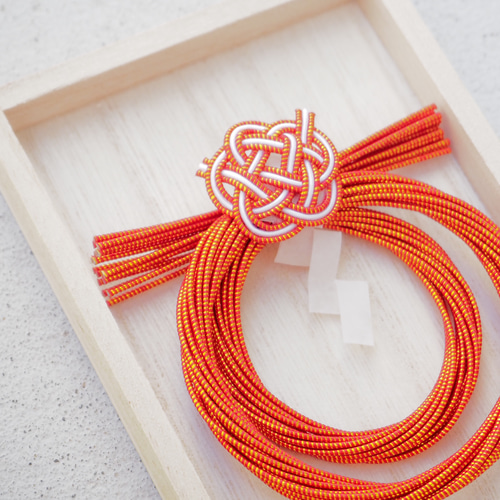 立てかけて使うお正月ミニ飾り② 水引しめ縄（オレンジゴールド