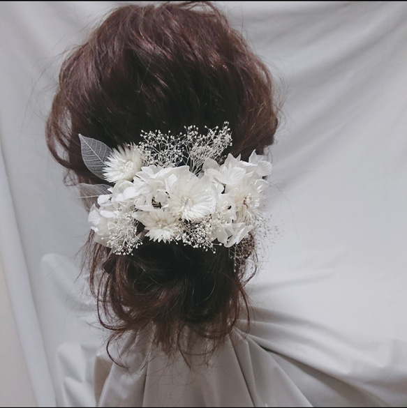 dy13 純白 ホワイト アジサイ ヘッドドレス 結婚式 ブライダル ウェディング 髪飾り プリザーブドフラワー 2枚目の画像