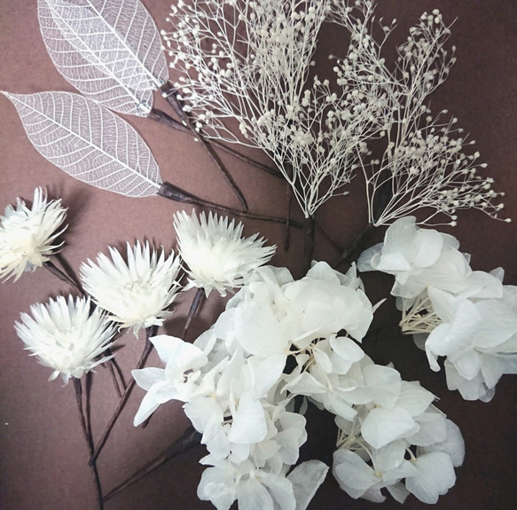 dy13 純白 ホワイト アジサイ ヘッドドレス 結婚式 ブライダル ウェディング 髪飾り プリザーブドフラワー 3枚目の画像