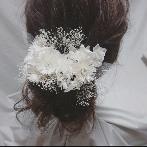 dy13 純白 ホワイト アジサイ ヘッドドレス 結婚式 ブライダル ウェディング 髪飾り プリザーブドフラワー 5枚目の画像