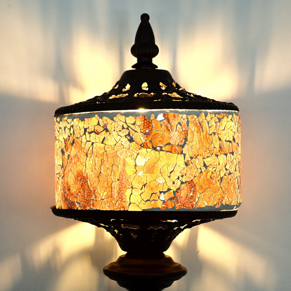 彩色玻璃莊雅合金桌燈|Normande手工玻璃圖書館燈 第5張的照片