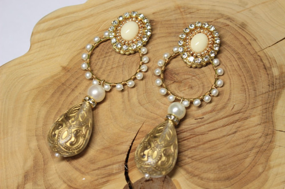 ゴージャス スワロフスキー ヴィンテージカラー ロココ調 イヤリング