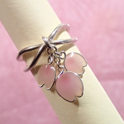 受注製作　銀線環　桜花弁薄桃色 1枚目の画像