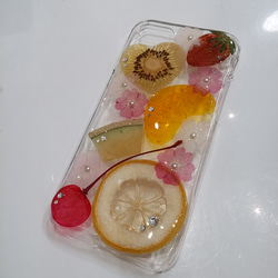 ☆[S18] 押し花 & 押しフルーツのスマホケース☆ 3枚目の画像