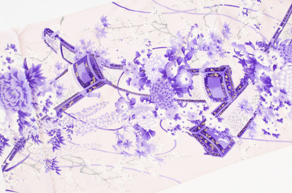 正絹　ピンク地に紫の柄振袖はぎれ　1m　和小物などに 2枚目の画像