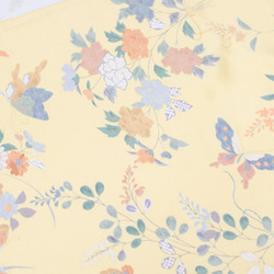 正絹　黄色地に蝶と花の柄小紋はぎれ　1m 　和小物、つまみ細工などに 4枚目の画像