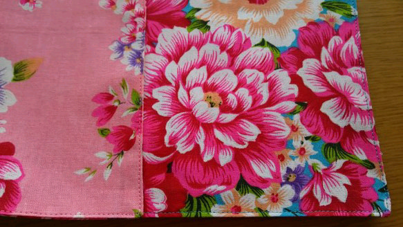 台湾花布のランチョンマット２枚セットピンク＆ブルー 4枚目の画像