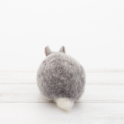 香箱座りのうさぎさん(グレー) 羊毛フェルト haruma 通販 13067427