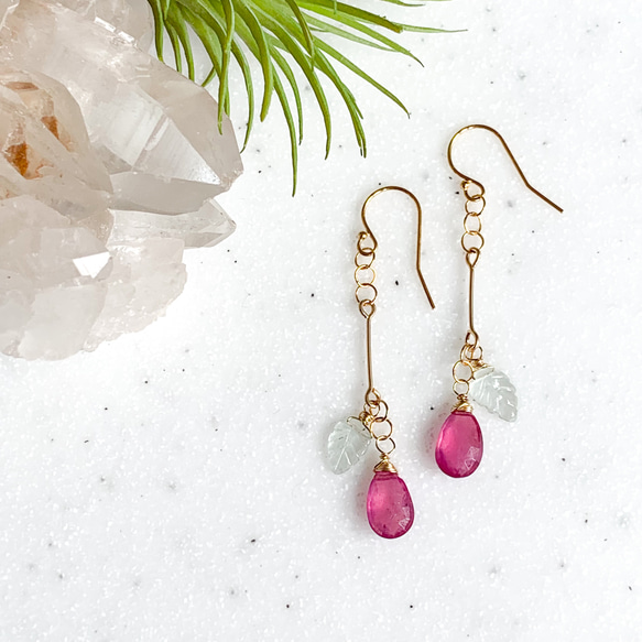 14kgf*ルビーとアクアマリンのバーピアス／イヤリング*天然石 ピアス 