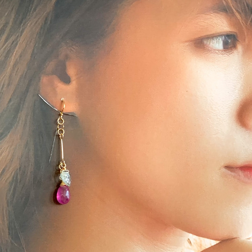 14kgf*ルビーとアクアマリンのバーピアス／イヤリング*天然石 ピアス 
