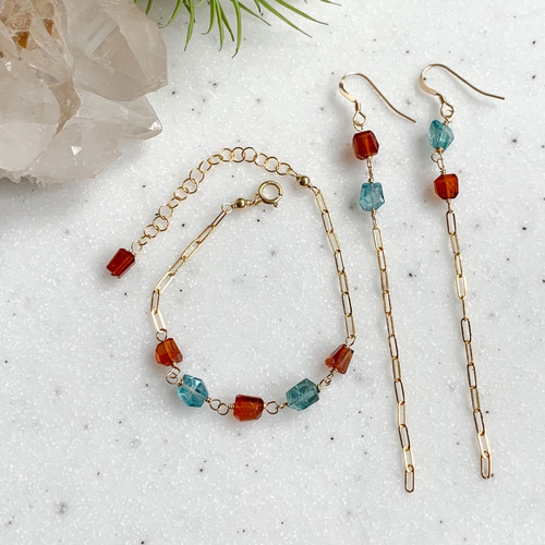 14kgf*ヘソナイトガーネットとブルージルコンのブレスレット／天然石  