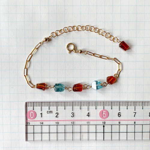 14kgf*ヘソナイトガーネットとブルージルコンのブレスレット／天然石  