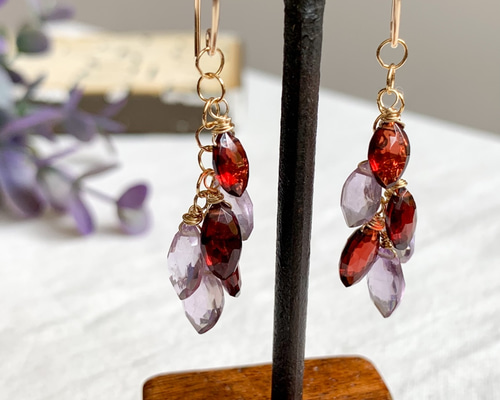 B】マーキスカットのブラックラブラドライトとラブラドライトと