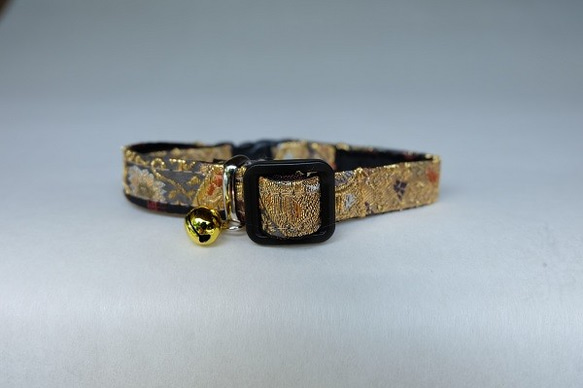 ★【帯生地-金糸】Ⅲ　猫首輪 1枚目の画像