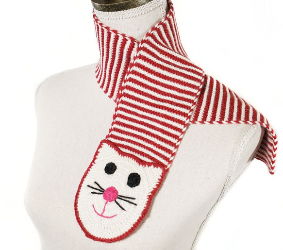 ベビーアルパカ100％　猫顔マフラー「cat scarf」 size : S　color : レッド＆アイボリー 2枚目の画像