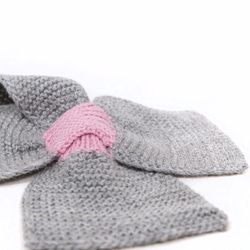 嬰兒羊駝毛100％“絲帶圍巾T”尺寸：S顏色：淺灰色和粉紅色 第3張的照片