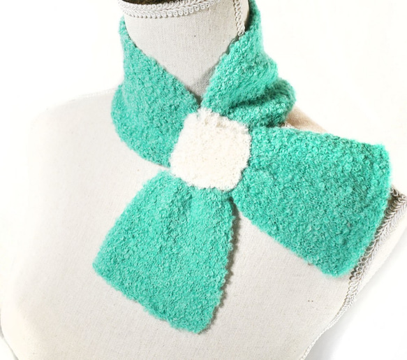 アルパカ「ribbon scarf T boucle」 size : L　color : エメラルドグリーン＆アイボリー 2枚目の画像