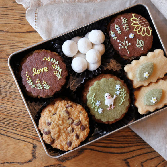 ちいさな窓のクッキー缶 L (love) クッキー chiisanamado 通販