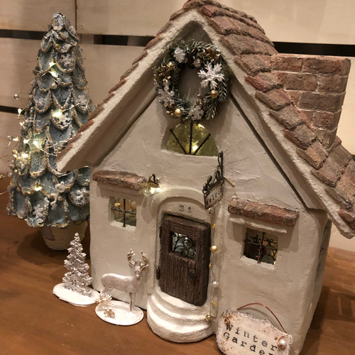モルタル クリスマスハウス モルタルのXmasハウスとクリスマスツリー ソーラーライト付き オーダー