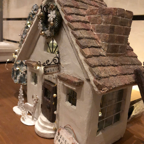 モルタル クリスマスハウス モルタルのXmasハウスとクリスマスツリー ソーラーライト付き オーダー
