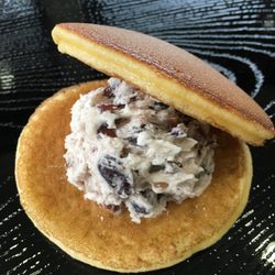 黒瀬のどら焼き　（北海道産大納言、大手亡、クリーム系など各5種）　１５個入詰合せ 4枚目の画像