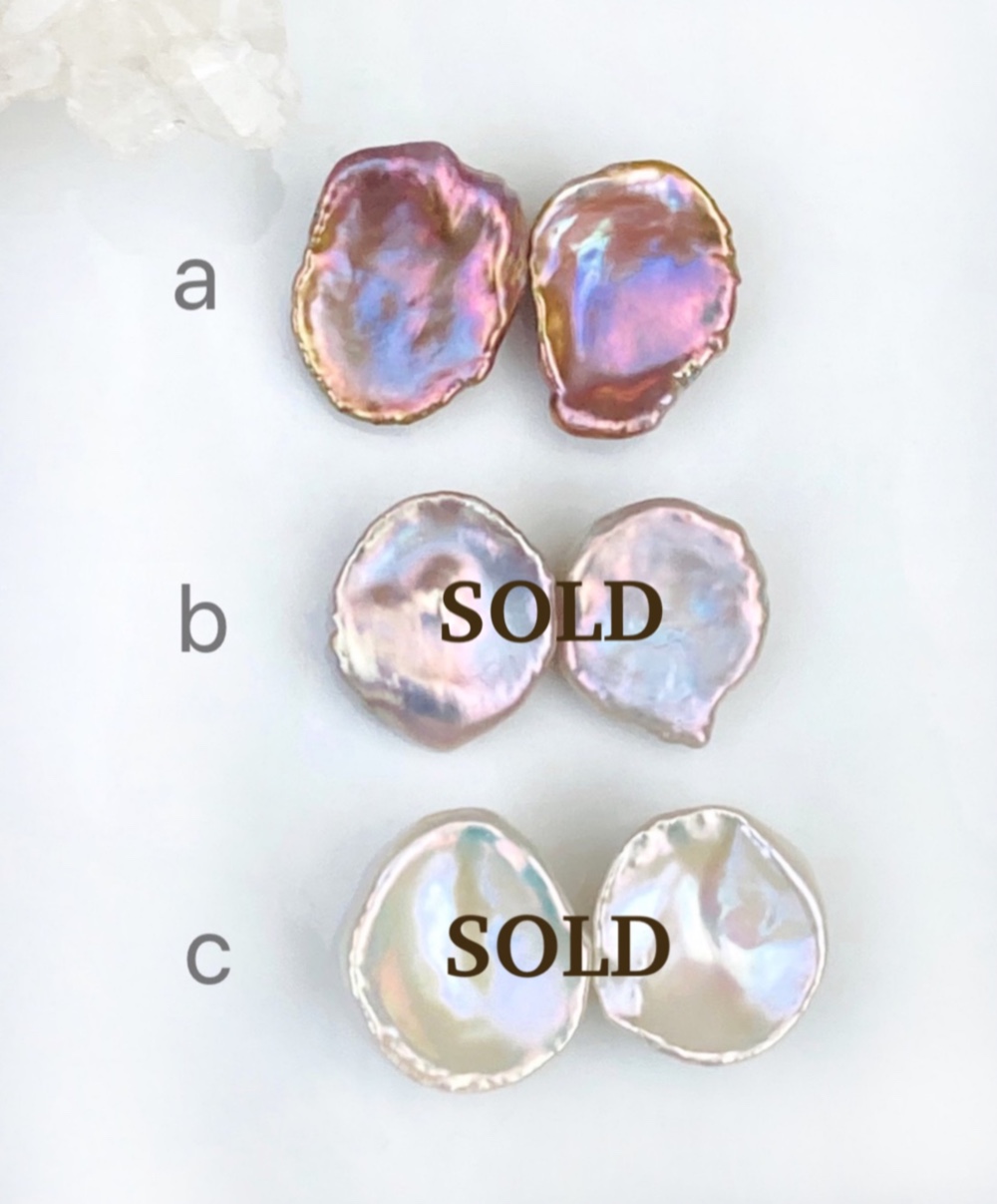 【20％OFF】無穴　14kgf ペタルパールピアス、イヤリング　花びらパールピアス