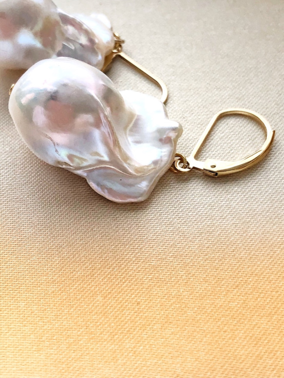 14kgf 大粒 有核バロックパール ピアス(国産)直付も可 ピアス（フック