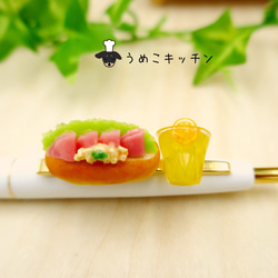 【ボールペン】ハムたまごサンド　オレンジジュース　ミニチュアパン　ミニチュアフード 1枚目の画像