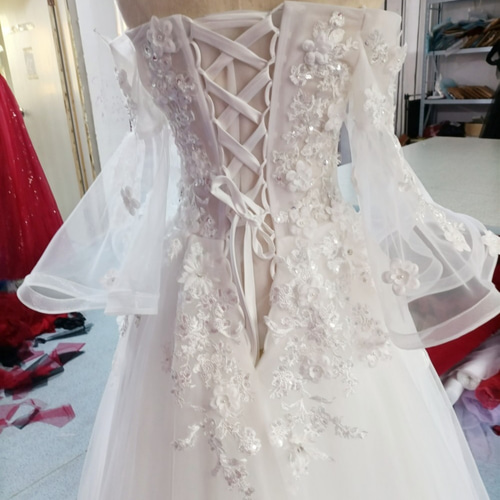 高品質！ ウエディングドレス ホワイト ソフトチュール 憧れのドレス  